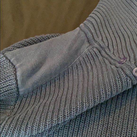 Navy Blue Men’s Vineyard Vines size L sweater - Picture 4 of 4